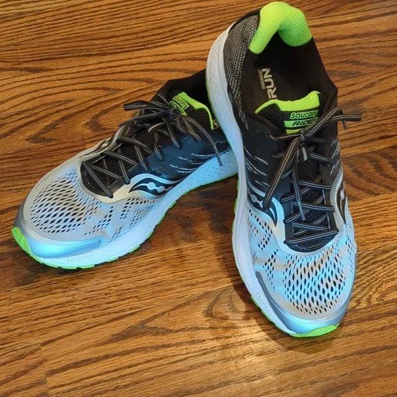 Men's US11 Saucony Ride 10 Everun running shoe - Picture 2 of 6